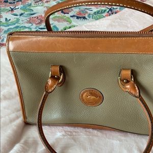 Vintage Dooney & Bourke zip top bag! 9x13x3.5”